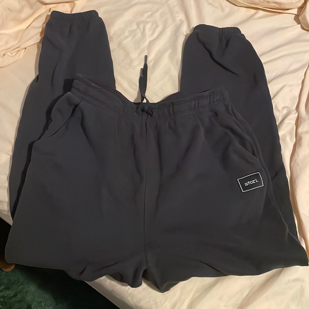 Size 8 STORI. Sweatpants